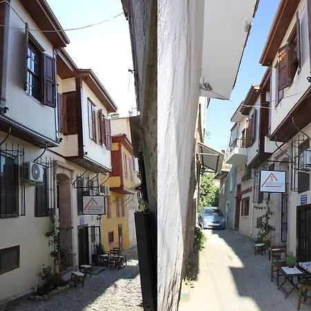 Papazin Konagi Konukevi