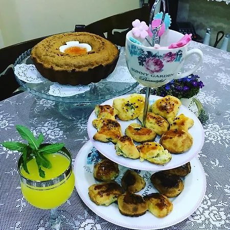 Papazin Konagi Konukevi Ayvalı