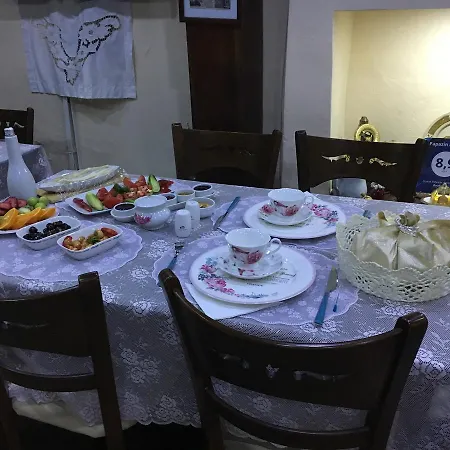 Papazin Konagi Konukevi
