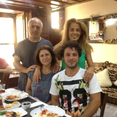 Papazin Konagi Konukevi Ayvalı