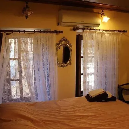 Papazin Konagi Guest house